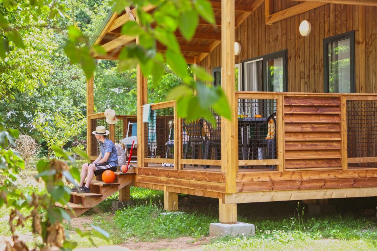Camping Paradis Le Rocher De La Granelle Le Bugue Eksteriør bilde